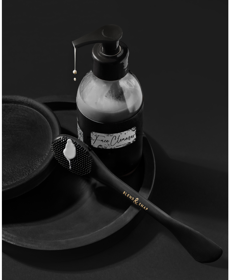 Food-grade, BPA-free silicone Porify pore prep and mask tool